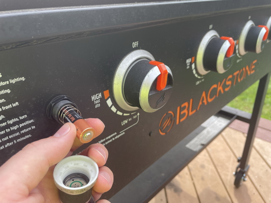 Blackstone Griddle - Ersetzen Sie die Zündbatterie (Igniter Battery)