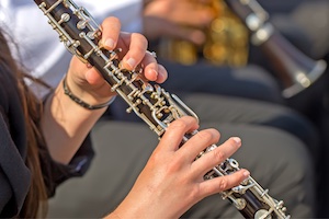 Top 11 Best Online Resources To Learn How To Play Clarinet