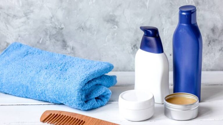 Co-Wash Vs. Shampoo: Was ist besser für Ihre Haarpflege-Routine?
