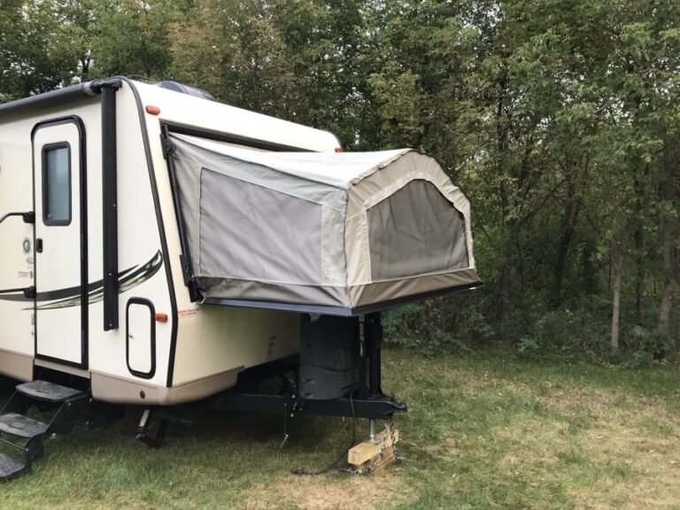 So ersetzen Sie ein Kleeblatt / Roo Hybrid Camper Bunk Tent Canvas