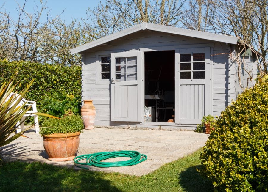 5 Ways to Heat a Shed Without Using Electricity