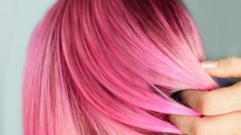 Wie kann man rosa Töne im Haar aufheben? Rosa Haare abschwächen?